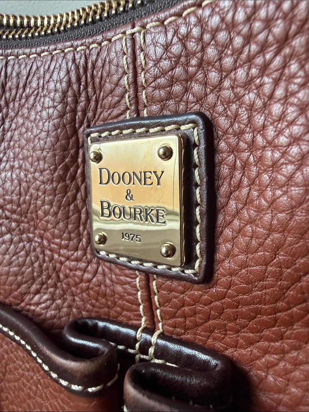 Dooney & Bourke Vintage Brown and Black Pebbled Leather Shoulder Bag - Picture 2 of 9